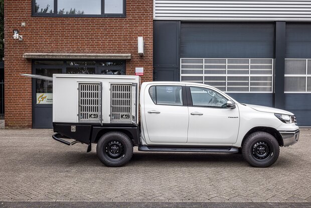 Toyota Hilux Double Cab K9 Transporter