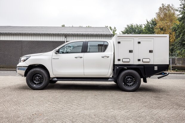 Toyota Hilux Double Cab K9 Transporter