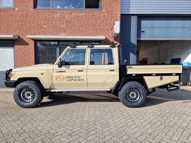 FD Electric Toyota Landcruiser 70 Series