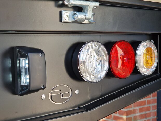 100% Electric Toyota Landcruiser 79 Pick-Up