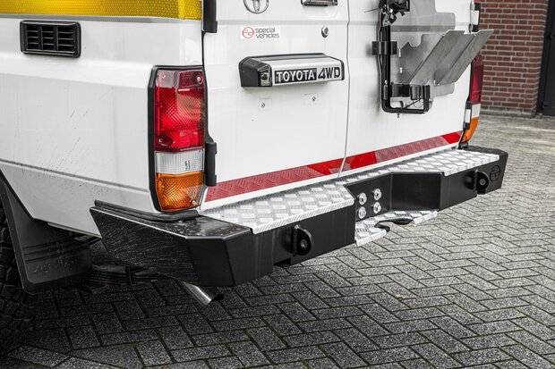 Toyota Landcruiser GDJ or HZJ78 for underground mining