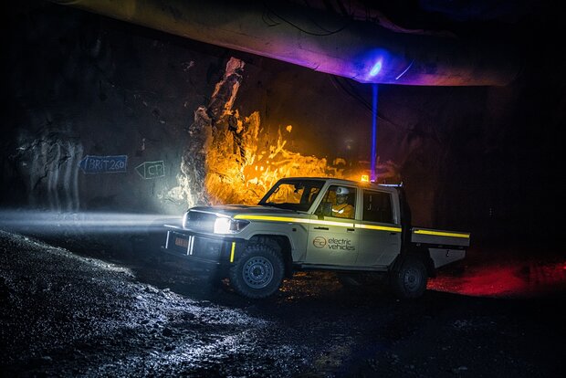100% Electric Toyota Landcruiser 79 Pick-Up