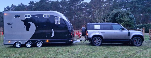 Exclusive Equi-Trek Multi Treka 3 Horse trailer