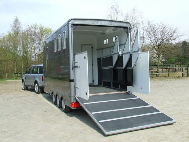 Exclusive Equi-Trek Multi Treka 3 Horse trailer