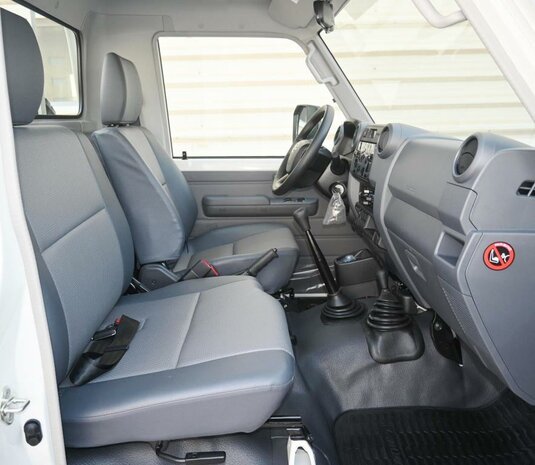 Toyota Landcruiser HZJ79 4x4 SC Pick-up available