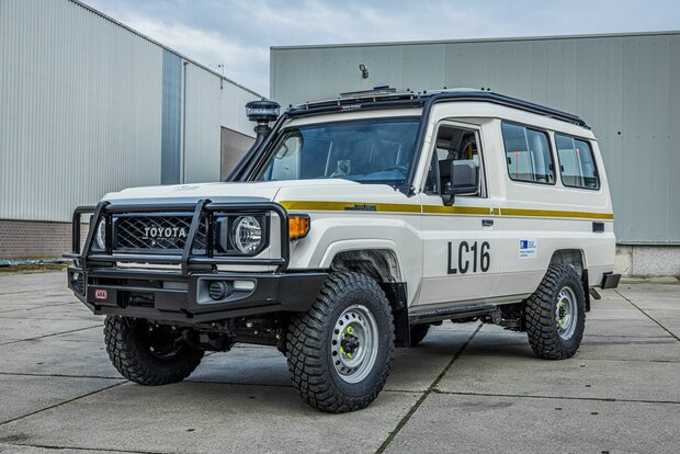 Toyota Landcruiser GDJ or HZJ78 for underground mining