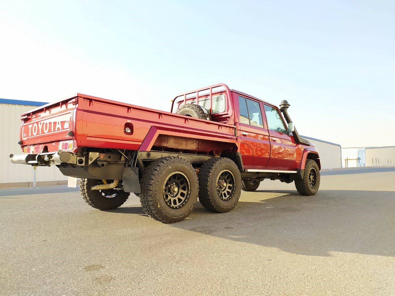 6x6-Toyota-Landcruiser